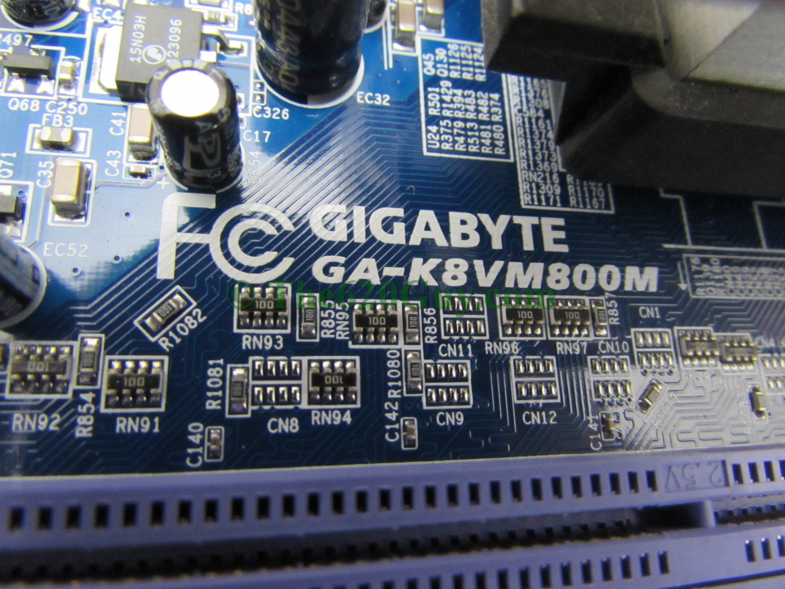 Gigabyte GA-K8VM800M REV:1.0 mATX Motherboard + Sempron 2800+ 2GHz CPU Fan + I/O