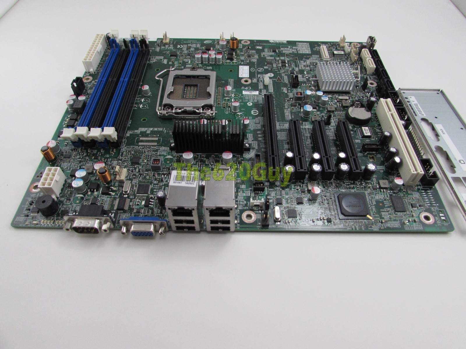 Lga 1200 материнские платы. Материнская плата Intel s1200btl. Intel Server Board s1200btl. Intel 1200 BTL. S1200btl материнская плата разъемы.