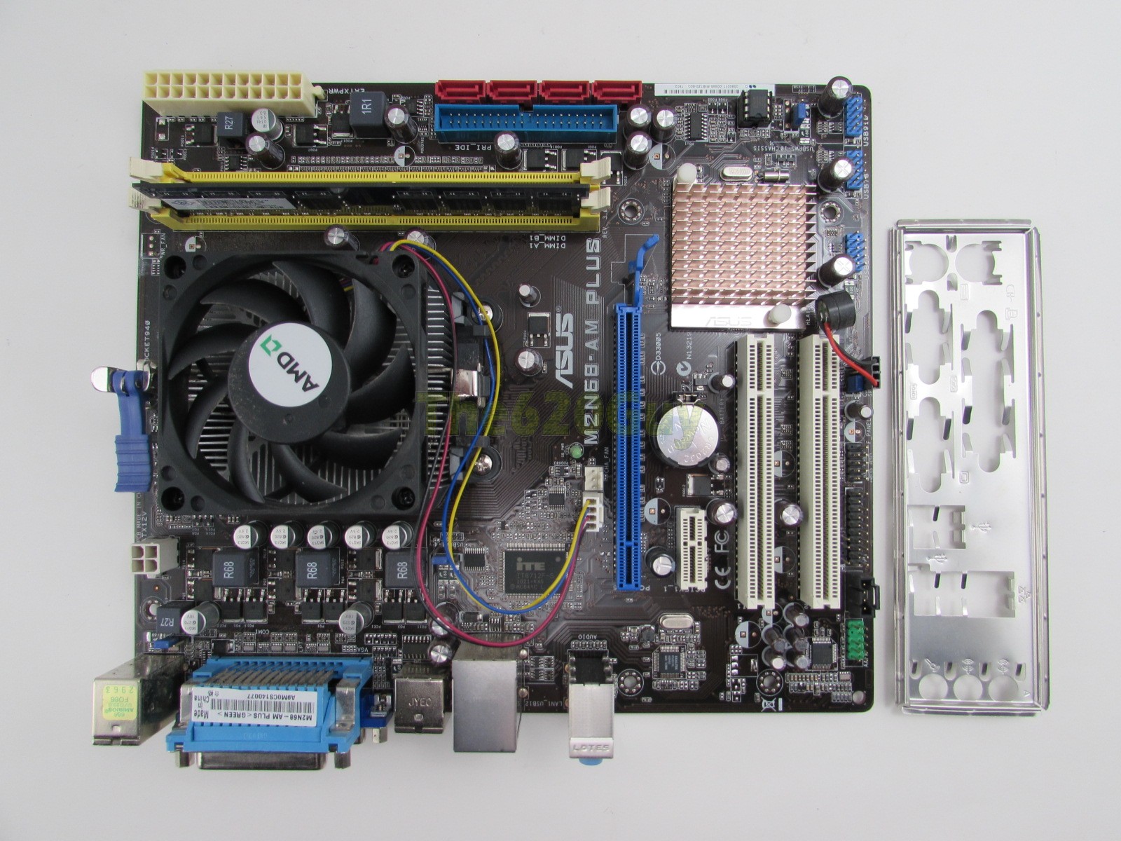 Asus M2N68-AM Plus REV 3.01G Motherboard + AMD Sempron 140 2.7GHz CPU