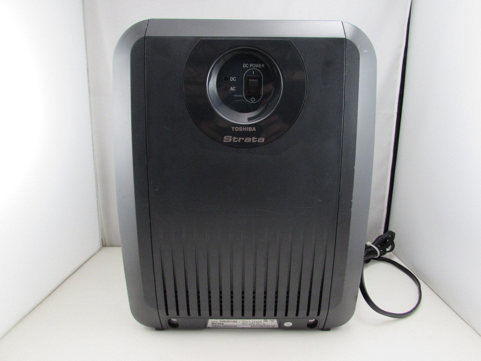 Pictures: Photos are of actual item