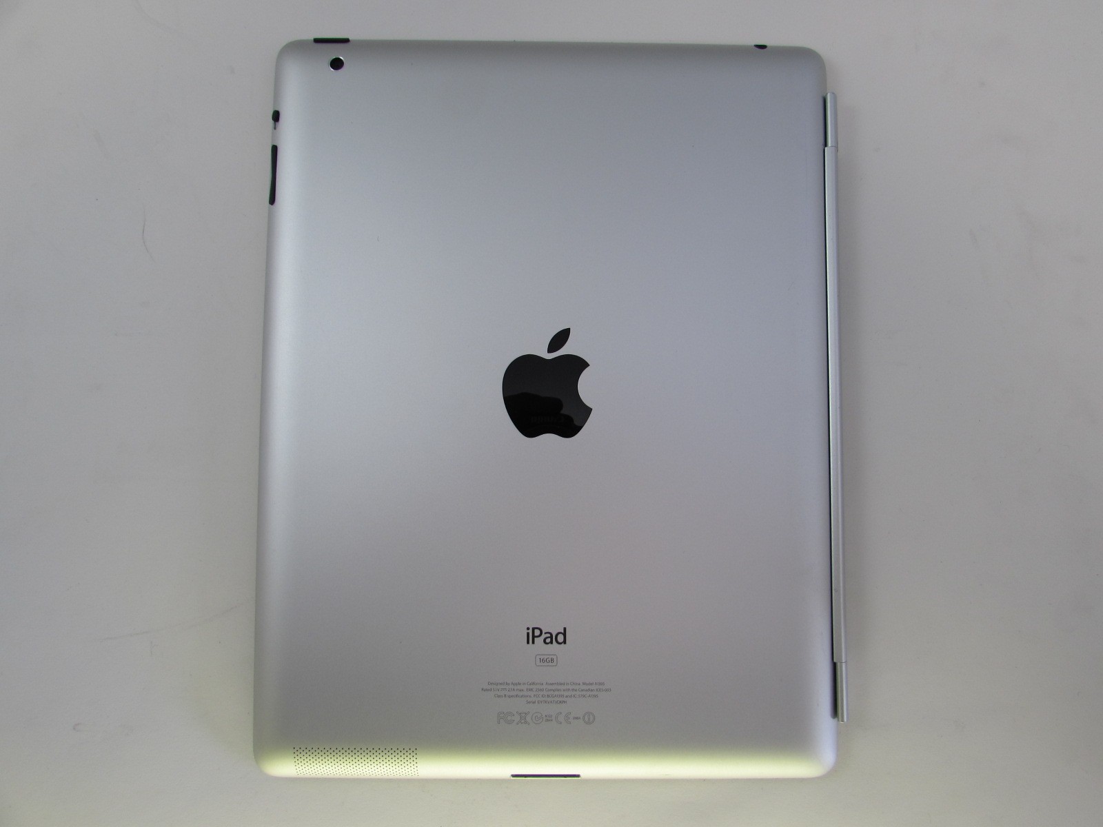 Apple IPAD 2 Tablet A1395 9.7" A5 CPU 16GB 0.7 MP White/Silver WiFi/BT ...