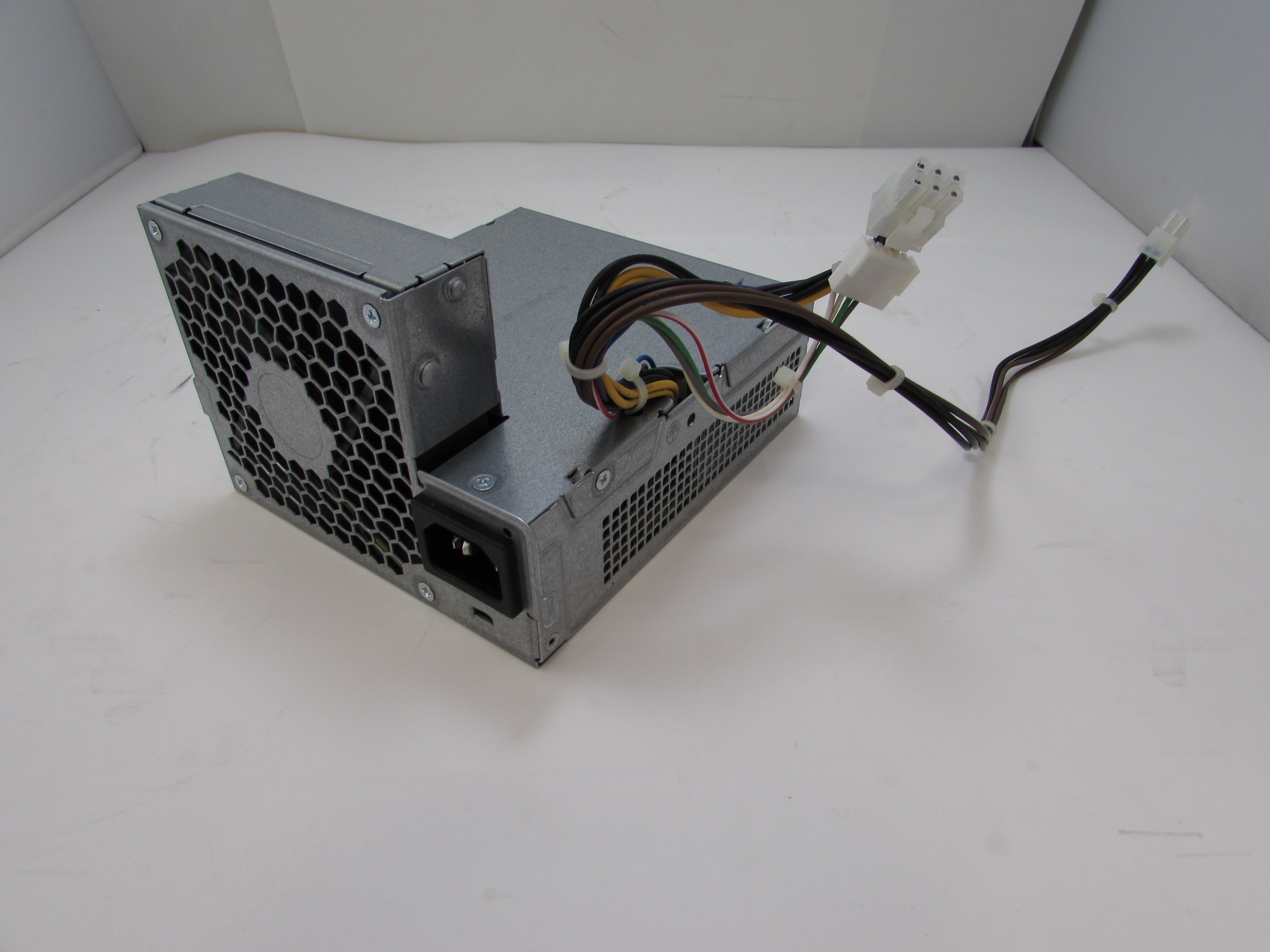 HP Compaq 8200 SFF 240W PSU 613762-001 611481-001 D10-240